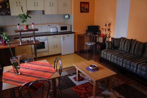   - József-Lak Apartman Hajdúszoboszló