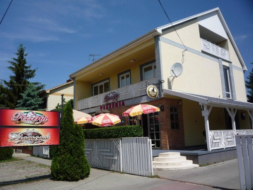   - Clock Café Pizzéria és Panzió Hajdúszoboszló